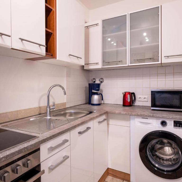 Zweizimmer Erdgeschoss Wohnung mit Terrasse 4 - Apartment - 8