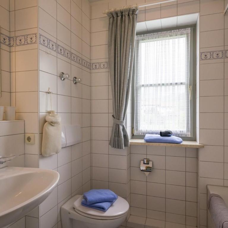 Ferienwohnanlage Brünnstein Kaiserhimmel mit Schwimmbad und Sauna - Apartment - 2