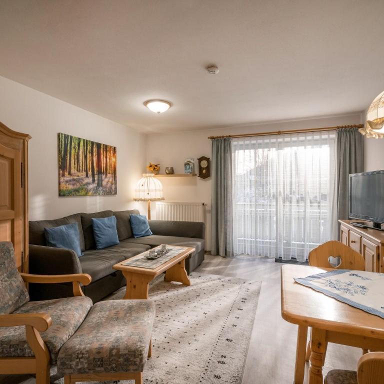 Ferienwohnanlage Brünnstein Kaiserhimmel mit Schwimmbad und Sauna - Apartment - 3