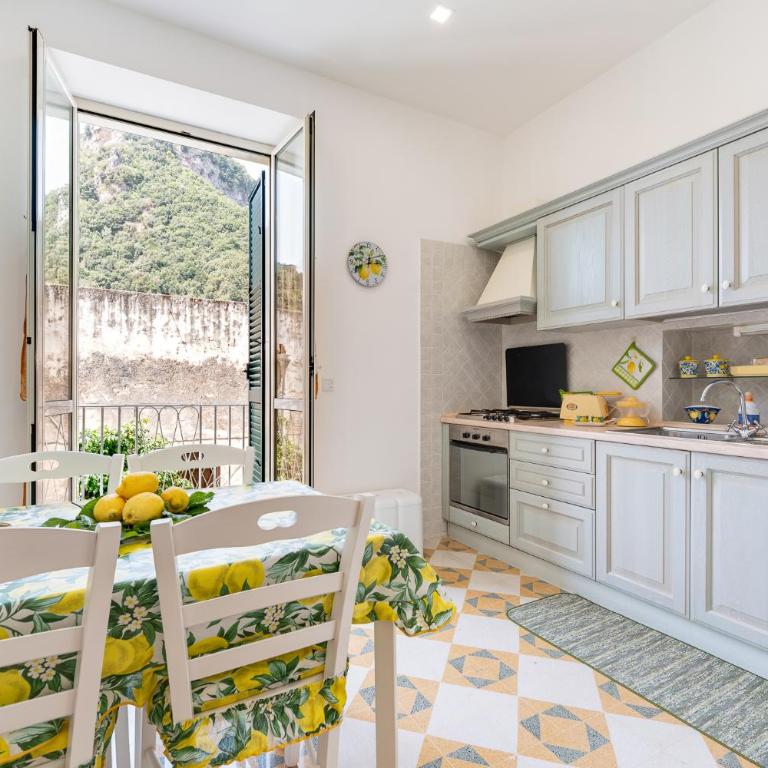 Casa Amore Italia - Appartamento con 2 Camere da Letto - 10