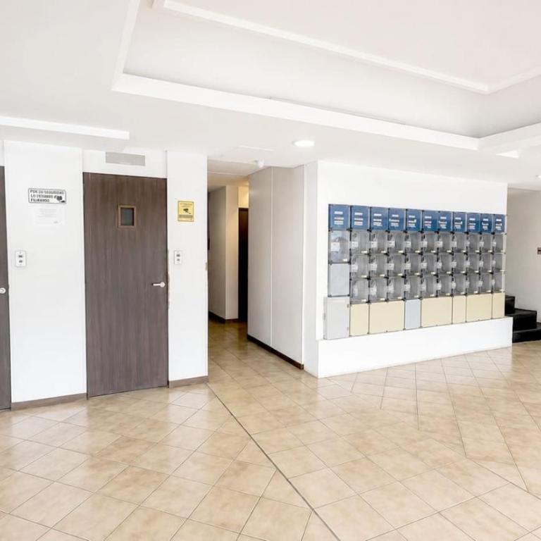 Luminoso Departamento Céntrico a Pasos del Mar - Apartamento de 1 dormitorio - 2