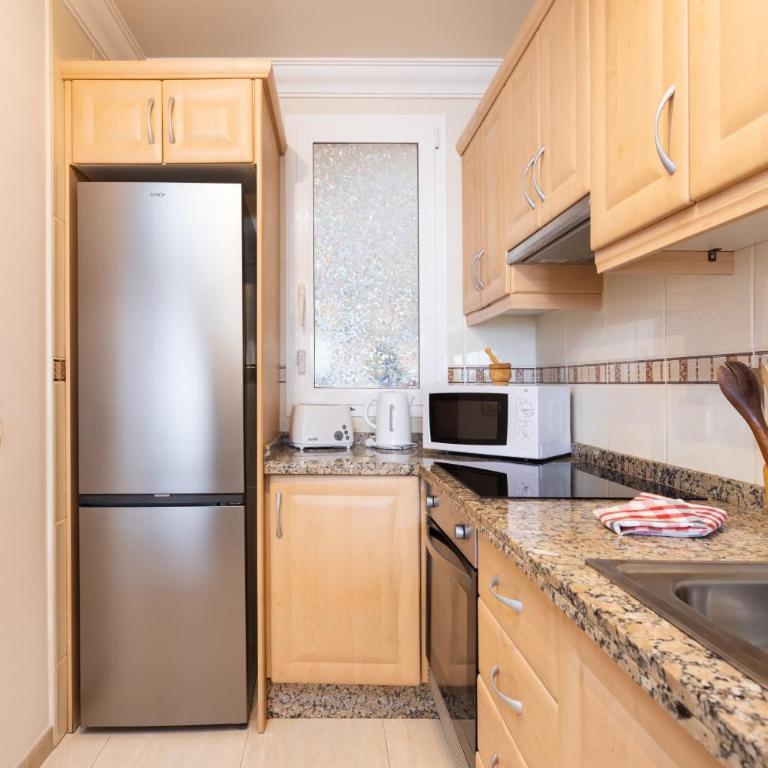 Apartamento con piscina climatizada y vistas - Appartement 2 Chambres - 18