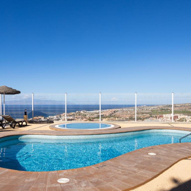 Apartamento con piscina climatizada y vistas - Appartement 2 Chambres - 40
