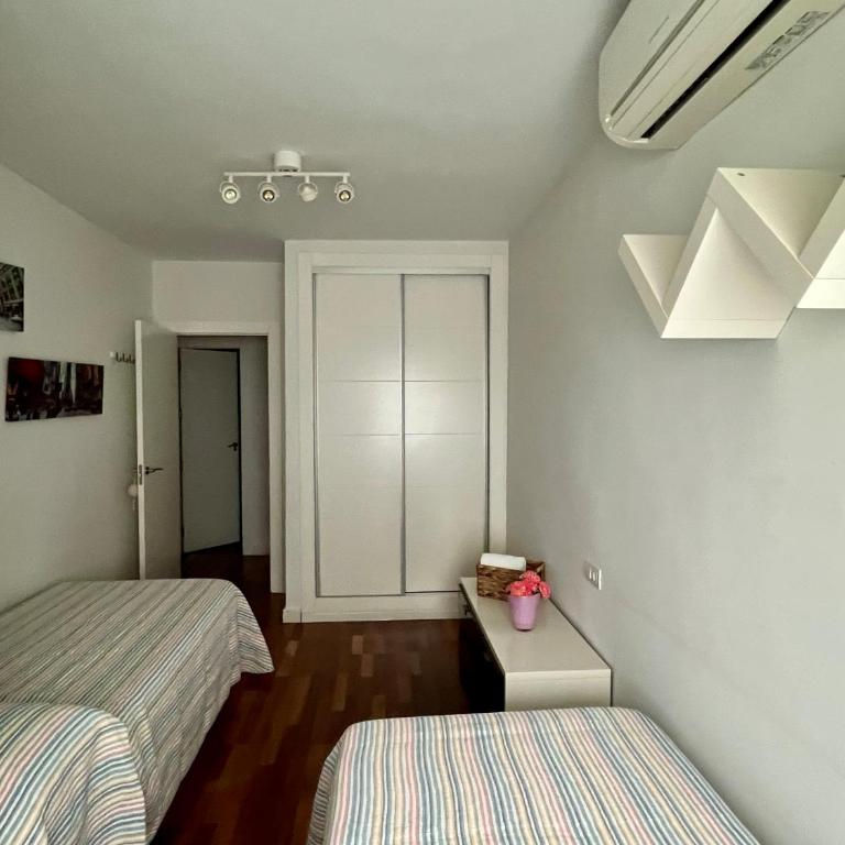 INCREÍBLE Mike Apartment piso céntrico con parking y piscina, ideal para familias! - Apartment mit 3 Schlafzimmern - 12
