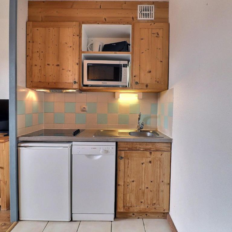 Confortable 2 Pièces, Skis aux Pieds, Proche Commerces - FR-1-182A-23 - Appartement - 5