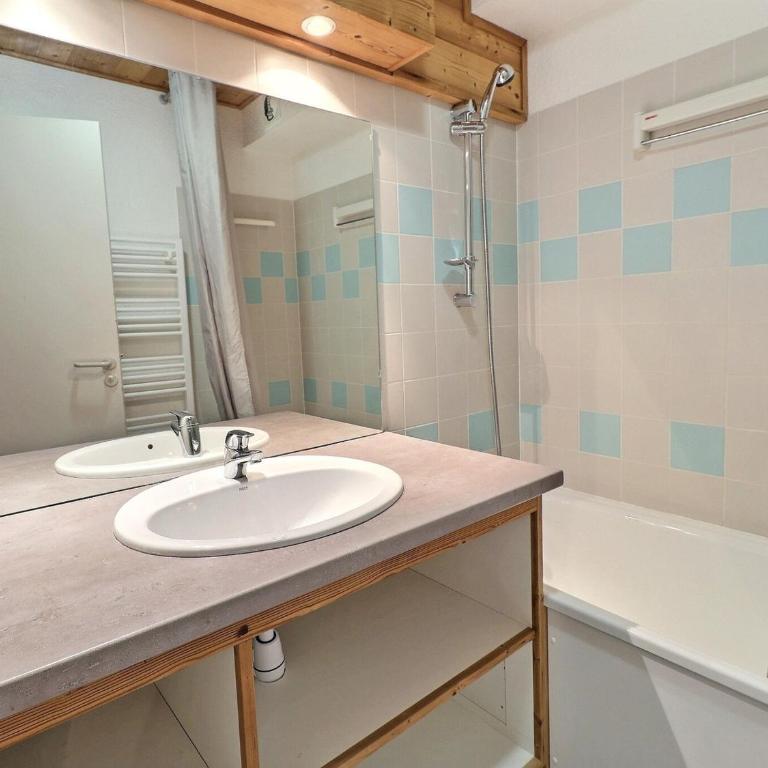 Confortable 2 Pièces, Skis aux Pieds, Proche Commerces - FR-1-182A-23 - Appartement - 7