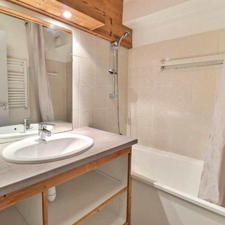 Confortable 2 pièces, skis aux pieds, proche commerces - FR-1-182A-42 - Appartement - 7