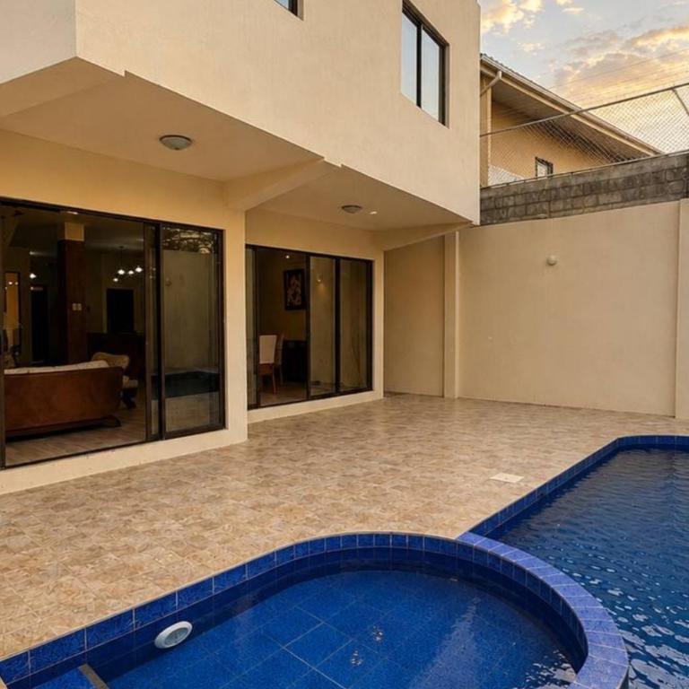 Luxury Beach House 5 Bedrooms Private Pool & BBQ - Villa con piscina privada - 58