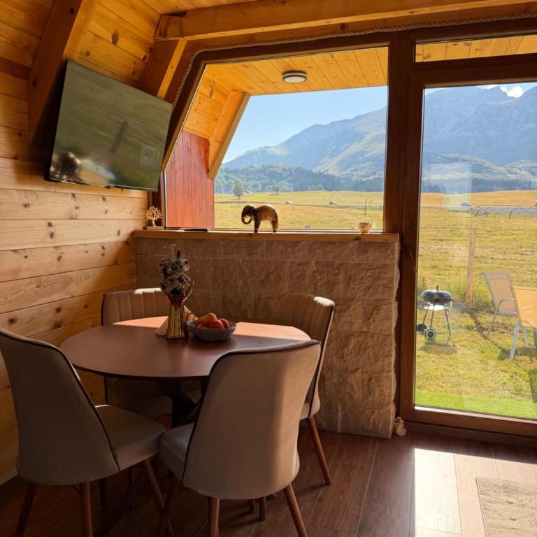 Durmitor Echo Lodge - Two-Bedroom Chalet - 50