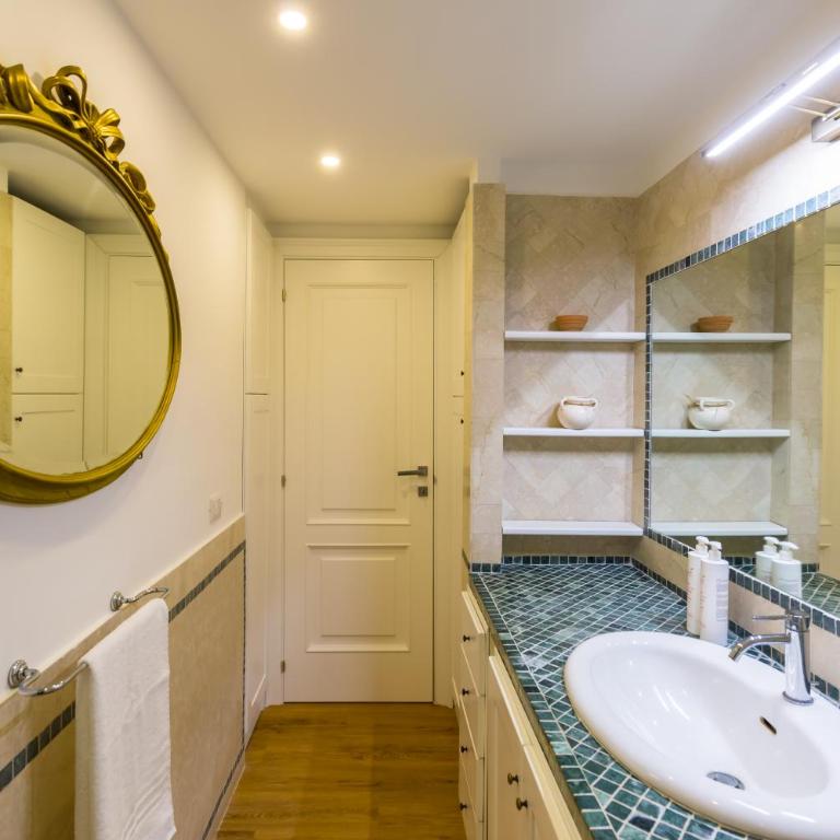 De Sangro Suite by NapoliApartments - Appartement - 38