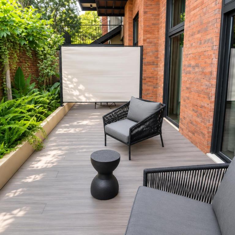Flamboyan Hotel & Residences - PATIO STUDIO KING - 4