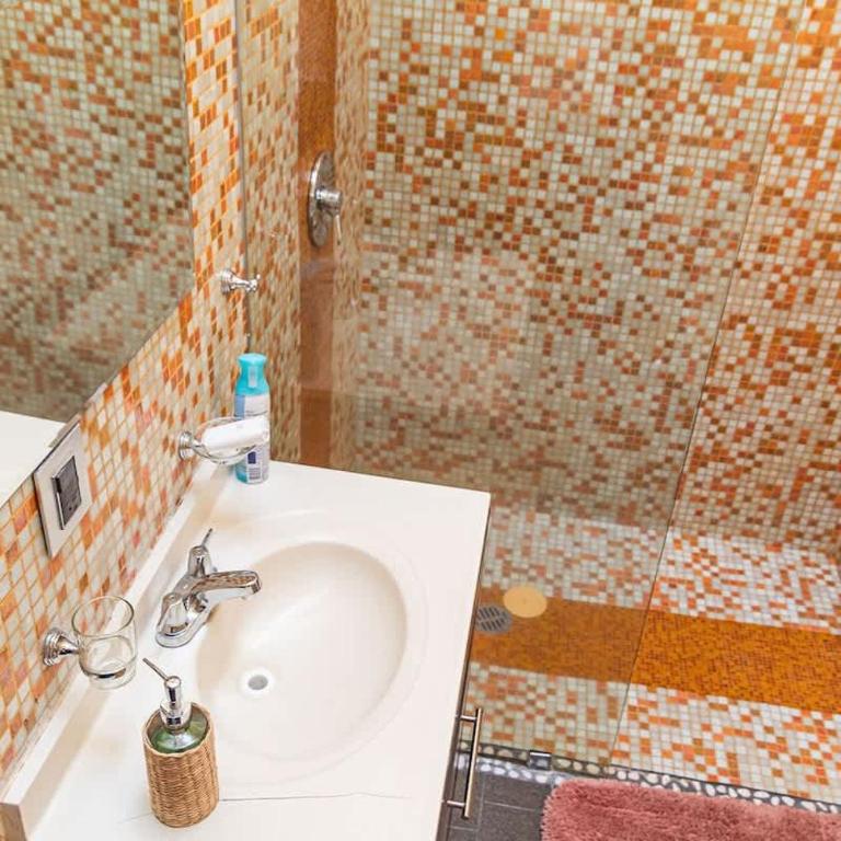 Bonita casa Familiar con Alberca Jacuzzi & Rooftop - Apartamento - 36