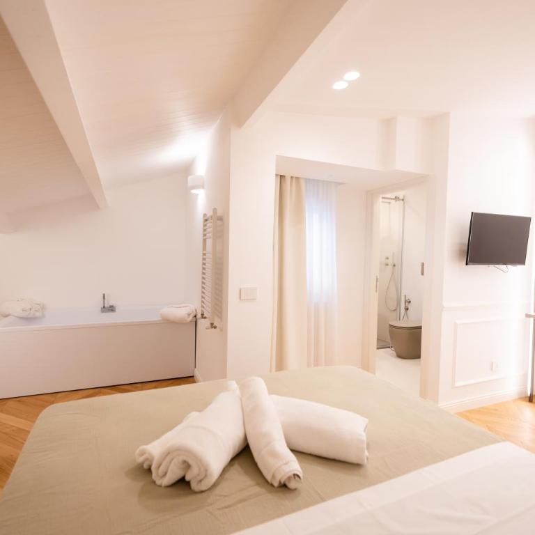 Suite Liberty Palermo - Suite King con Vasca Idromassaggio - 1