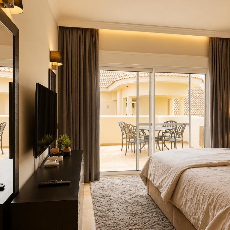 Aloha Hill Club Premium Apartment in Marbella - Pools, Restaurant, Gym, Wlan, Garage - Apartamento Deluxe de 2 dormitorios - 17