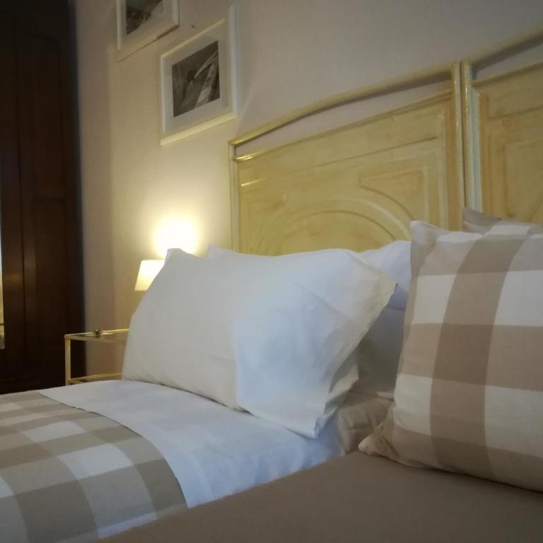 Miltontre Guest House - Double or Twin Room with Private Bathroom - 21