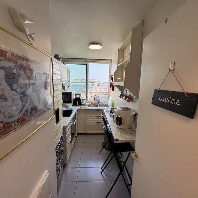 Bright 2 rooms apartment - Metro - Lively neighborhood - Appartement 1 Chambre - 24