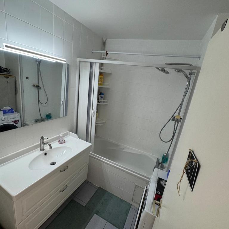 Bright 2 rooms apartment - Metro - Lively neighborhood - Appartement 1 Chambre - 36