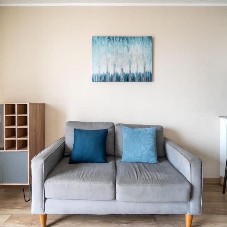 Bright 1-Bedroom Apartment with View - Apartment - 22
