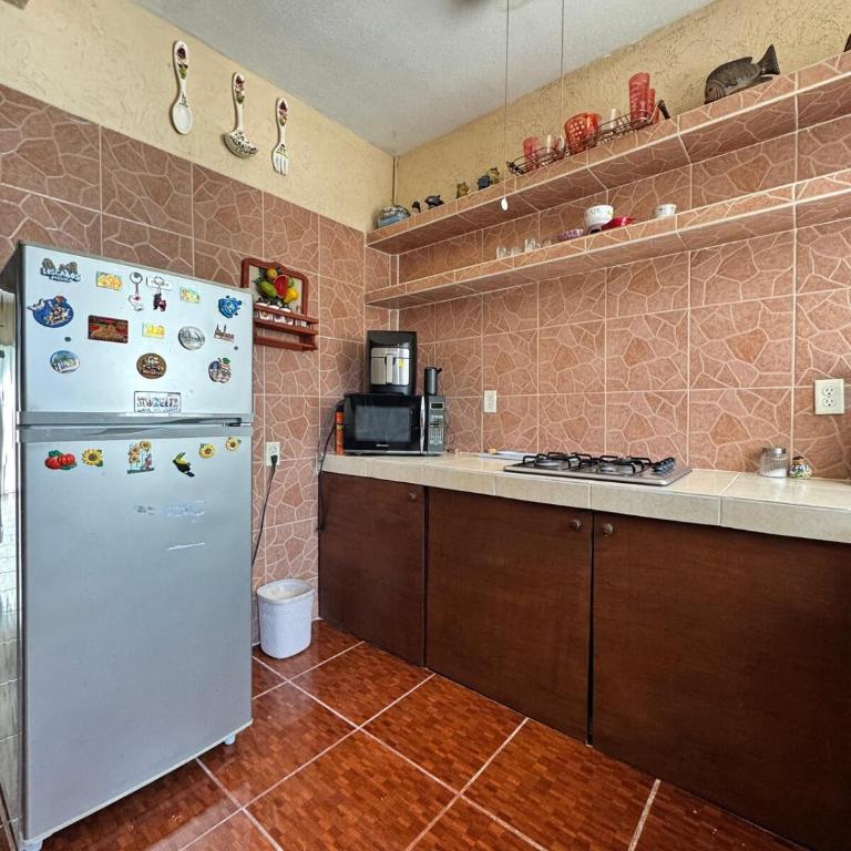 Beautiful, Comfortable Mexican-Style House - Two-Bedroom House - 6