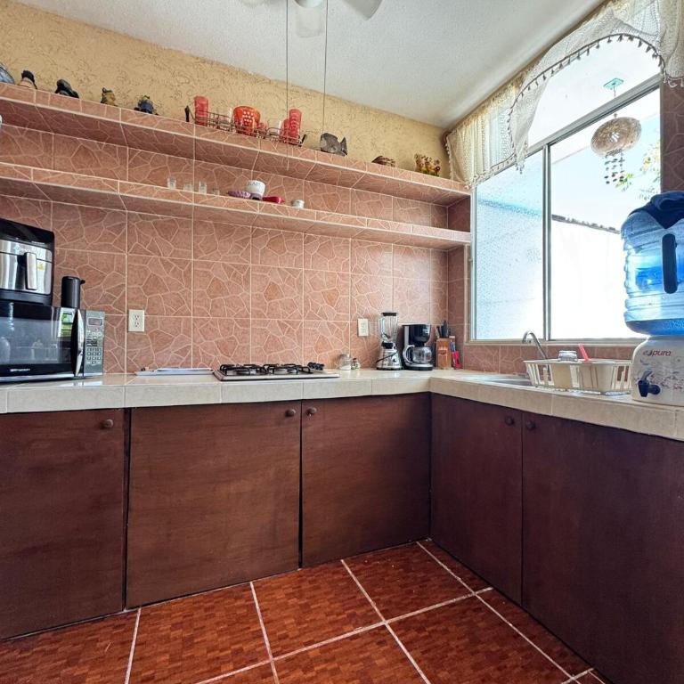 Beautiful, Comfortable Mexican-Style House - Two-Bedroom House - 4