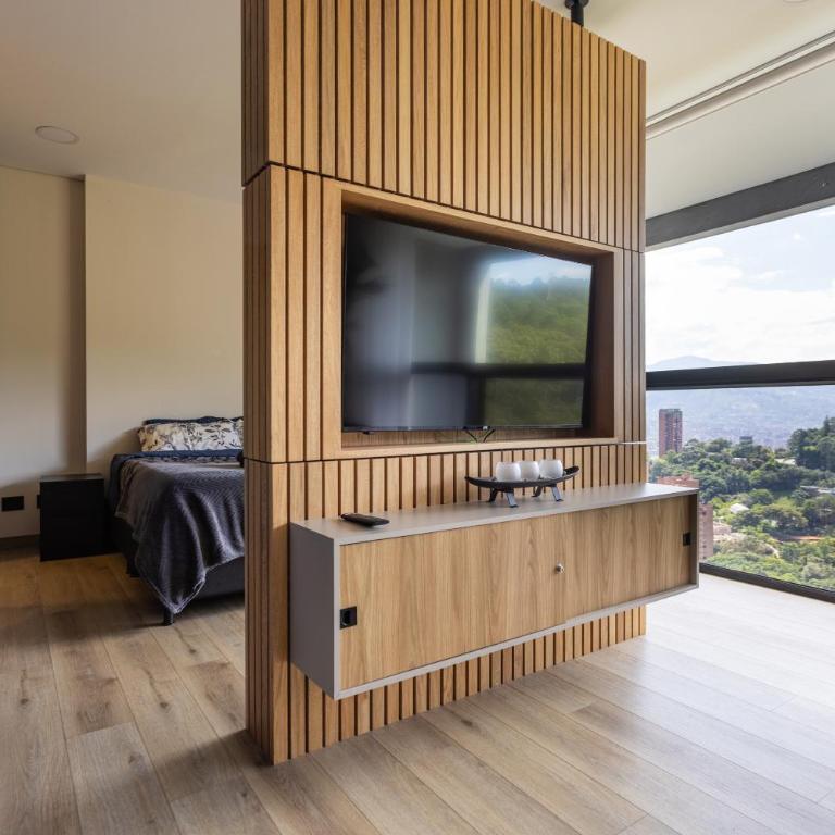 Luxury City View Apartment Las Palmas Alto with Pool, Gym & Jacuzzi - Two-Bedroom Apartment - 26