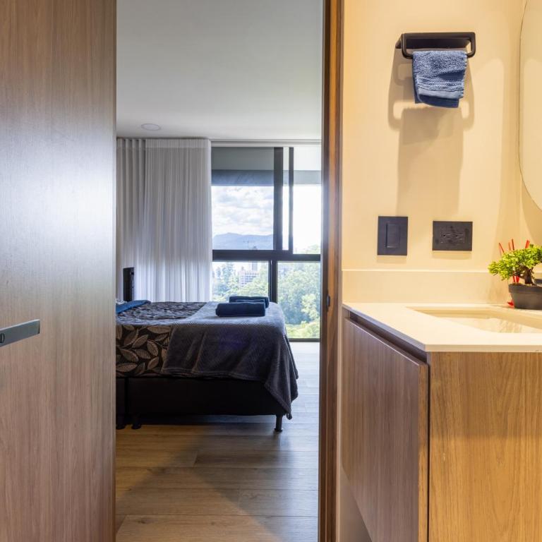 Luxury City View Apartment Las Palmas Alto with Pool, Gym & Jacuzzi - Two-Bedroom Apartment - 39
