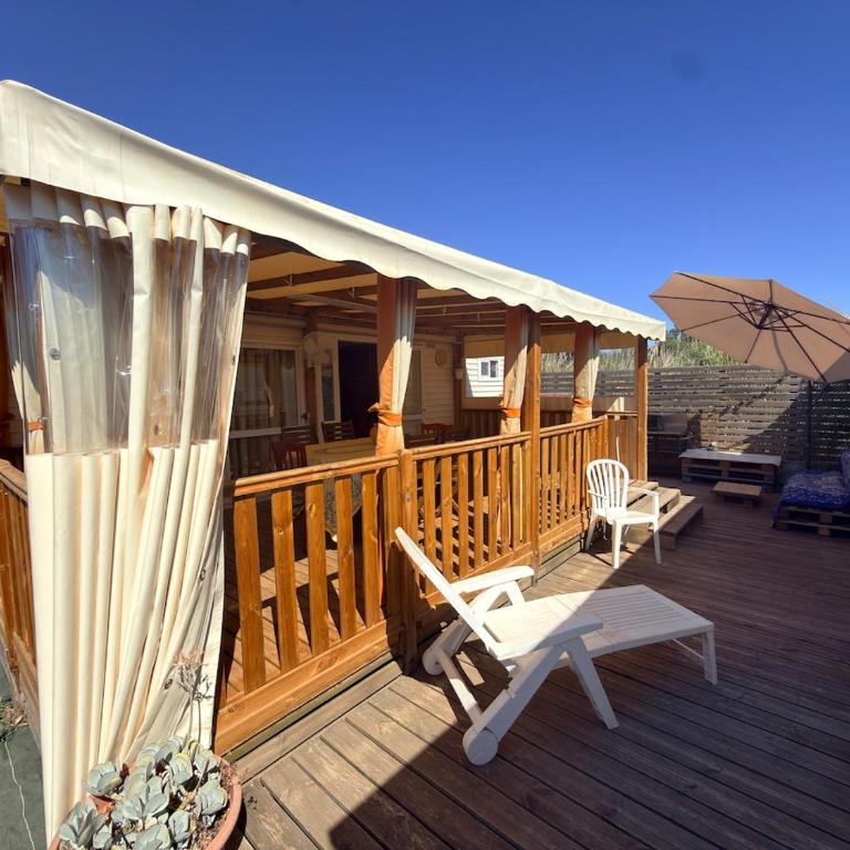 Bungalow climatisé, terrasse, et piscine à 500 m de la mer - Three-Bedroom Apartment - 5