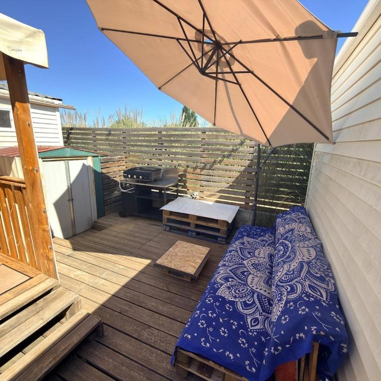Bungalow climatisé, terrasse, et piscine à 500 m de la mer - Three-Bedroom Apartment - 7