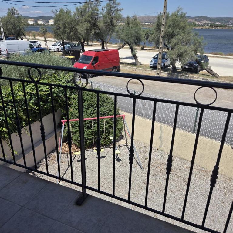 1st floor beachfront villa with stunning views - Appartement 3 Chambres - 12