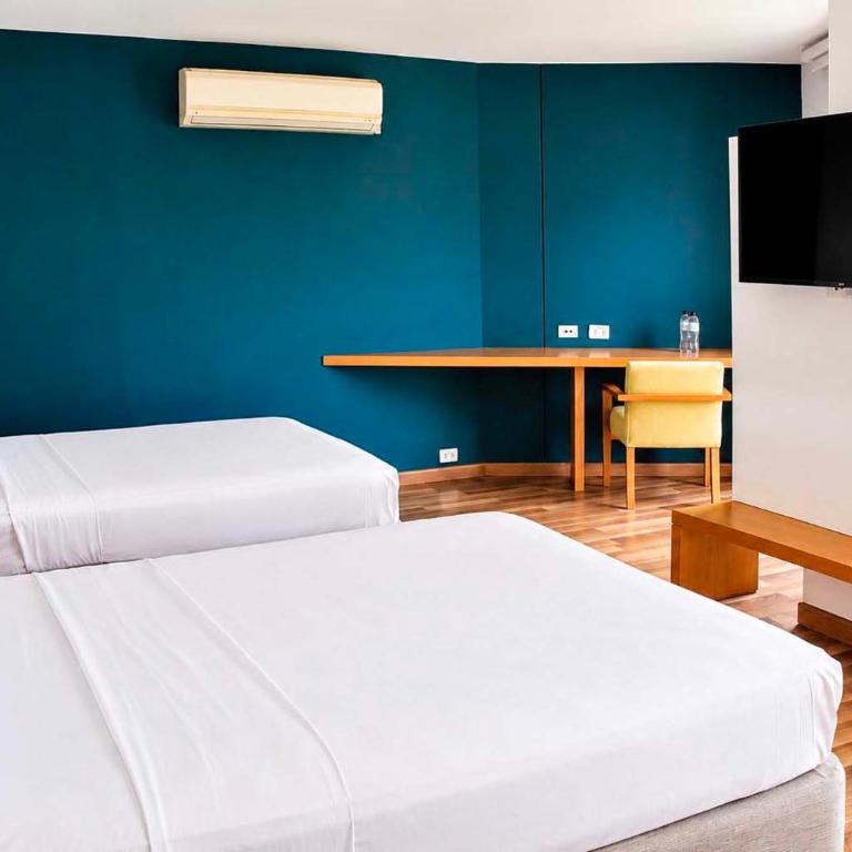 Alko Select - Twin Room with View - 1