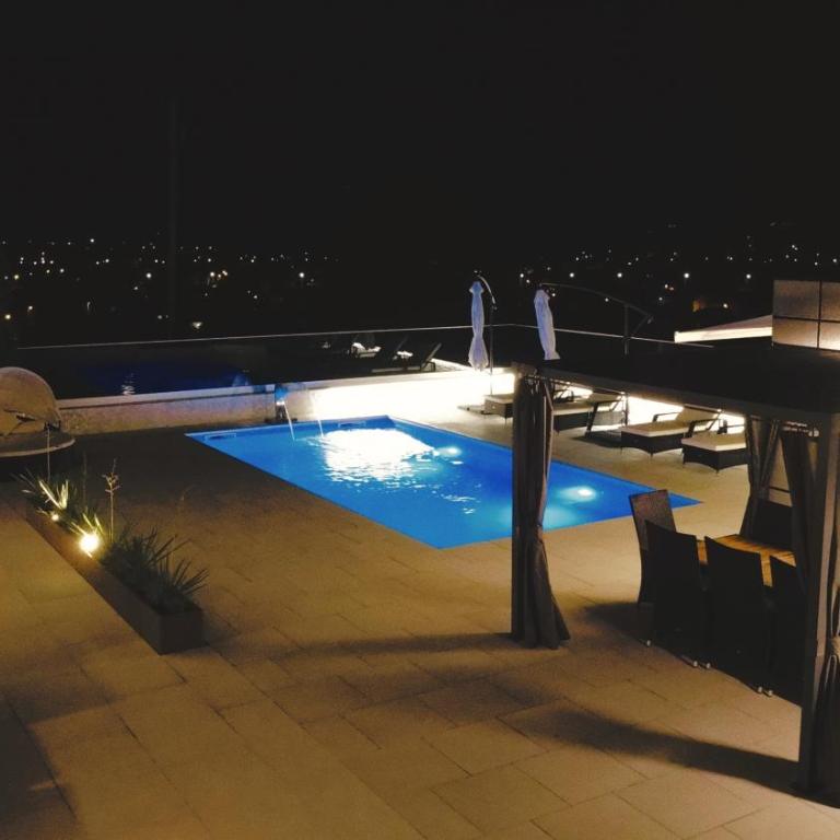 Cube - Villa & Pool - Deluks Vila - 3