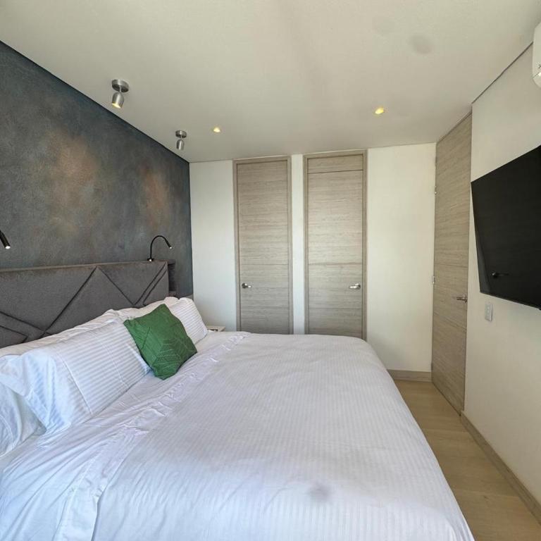 Grand by iHost - Two-Bedroom Deluxe Apartment with Balcony - 1
