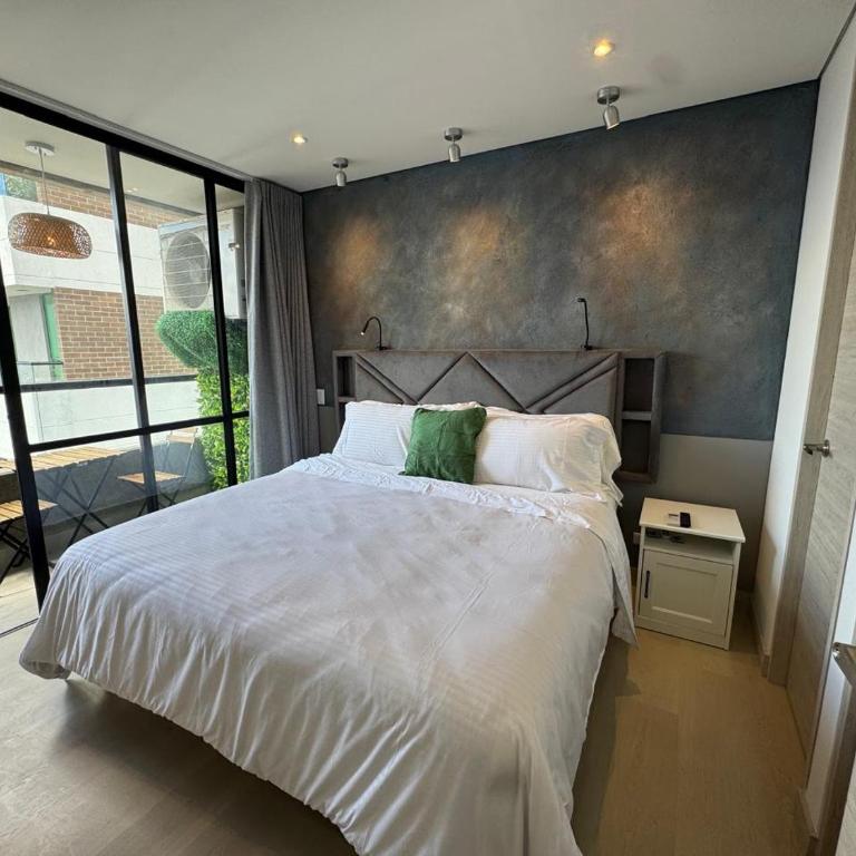 Grand by iHost - Two-Bedroom Deluxe Apartment with Balcony - 2