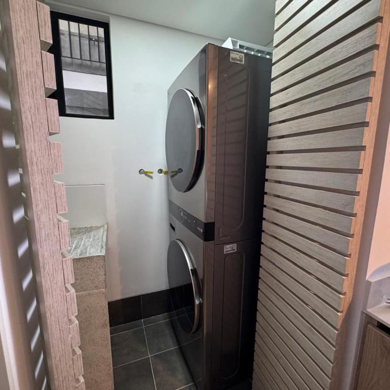 Grand by iHost - Two-Bedroom Deluxe Apartment with Balcony - 4