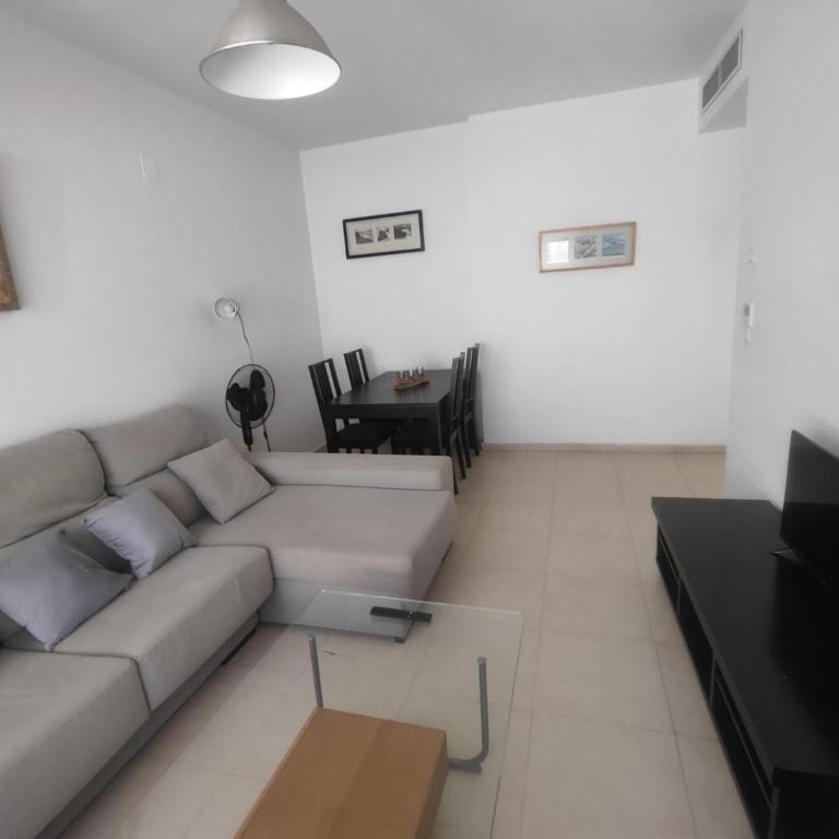 ATICO DE 1 DORMITORIO EN PLENO CENTRO CON PARKING - Apartamento de 1 dormitorio - 2