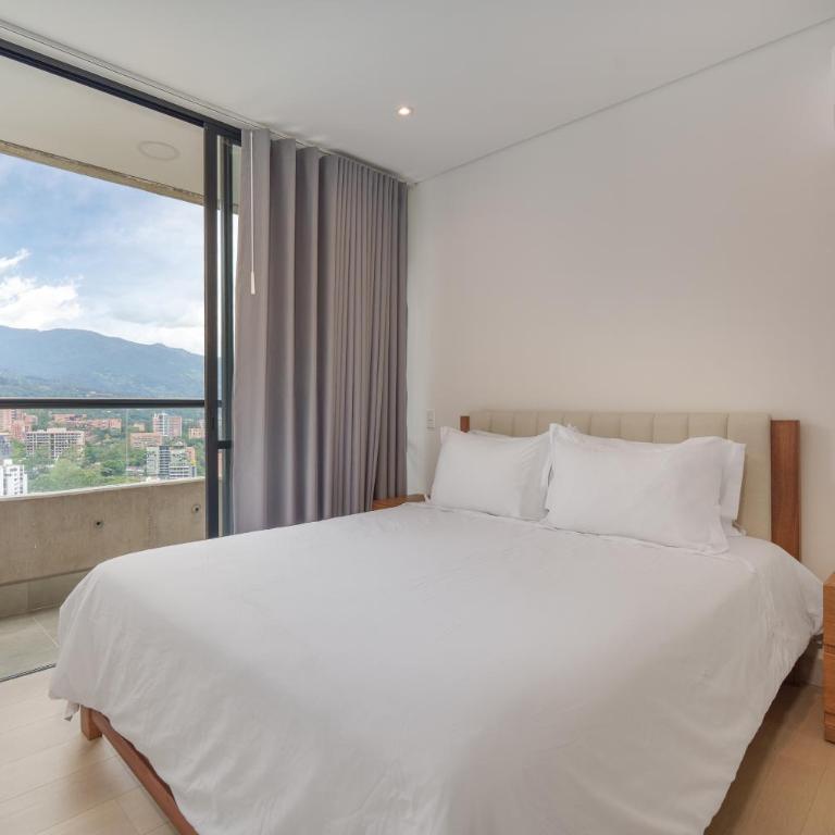 Grand by iHost - Two-Bedroom Deluxe Apartment with Balcony - 3