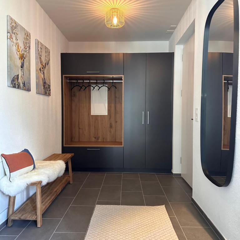 Modernes Apartment am Bahnhof Reckingen - One-Bedroom Apartment with Terrace - 10