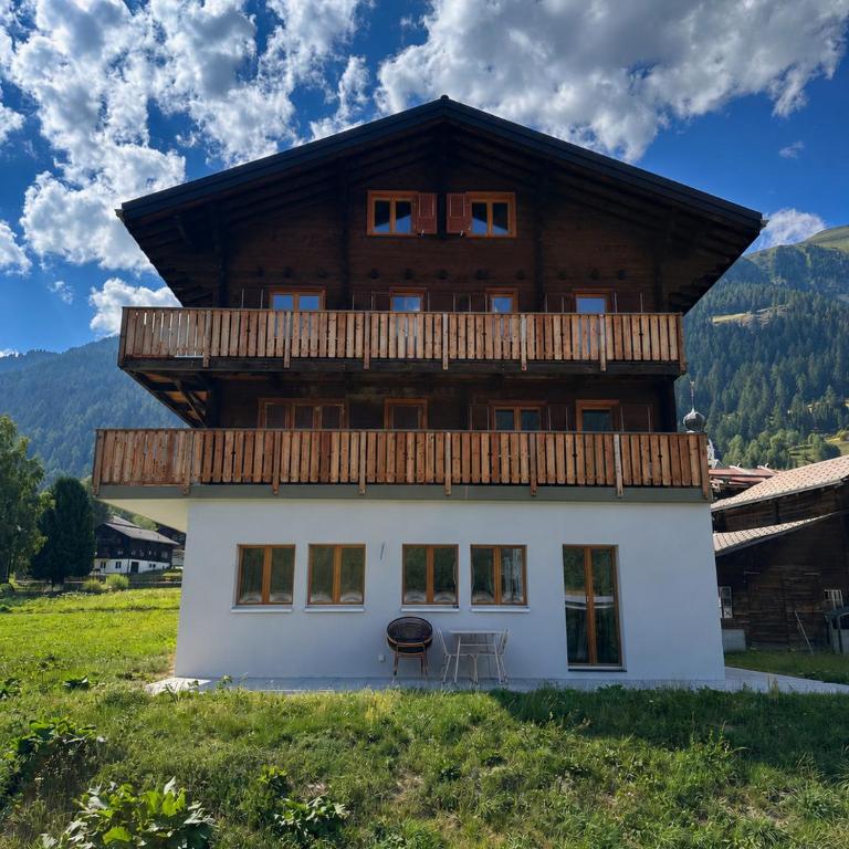 Modernes Apartment am Bahnhof Reckingen - One-Bedroom Apartment with Terrace - 20
