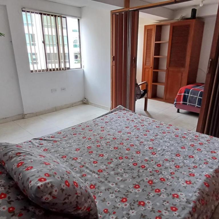 Privacidad, Comodidad Y Ubicación Ideal - Apartamento de 2 dormitorios con vistas a la ciudad - 1