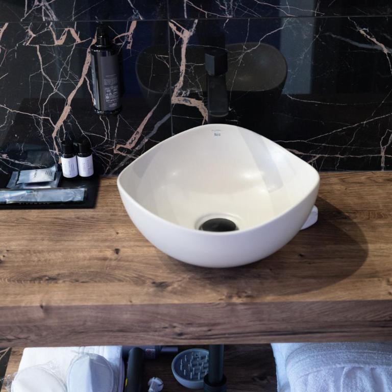 VELARIS Luxury Suite & SPA - SELF CHECK IN - Appartement 1 Chambre - 62