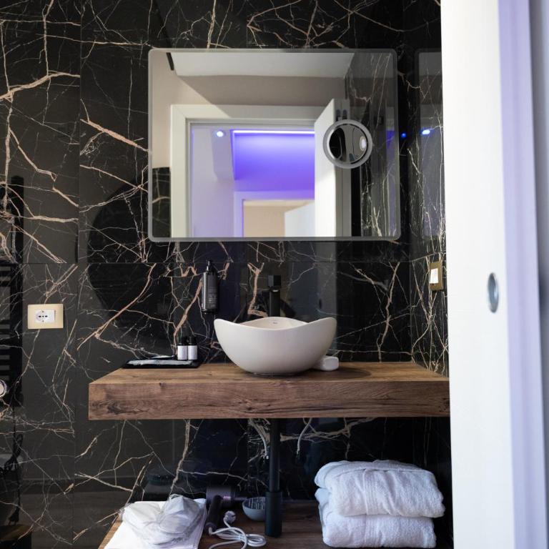 VELARIS Luxury Suite & SPA - SELF CHECK IN - Appartement 1 Chambre - 57