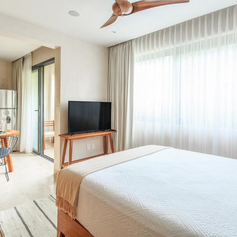 Eco Luxury with Garden Bathtub and Private Pool - Three-Bedroom Apartment - 17
