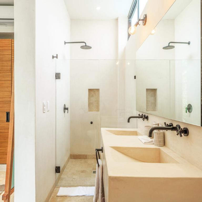Eco Luxury with Garden Bathtub and Private Pool - Three-Bedroom Apartment - 18