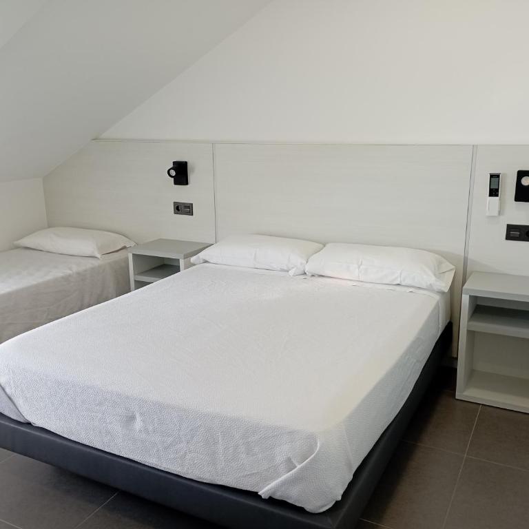 Apartamentos Onzamar - Attic Apartment with Terrace and Sea View - 4