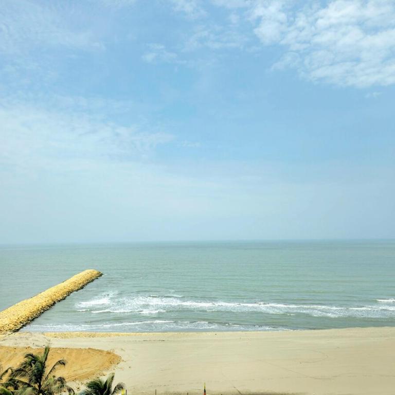 Beachfront Apartment in Bocagrande - Two-Bedroom Apartment - 23