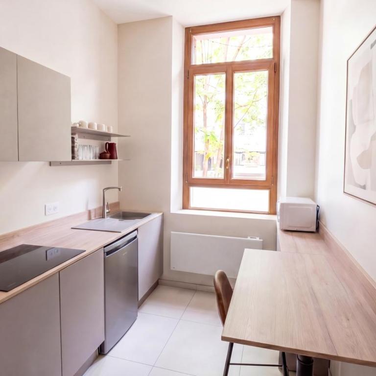 Studio Chic et Calme Hypercentre Aix Les Bains - Apartment mit 1 Schlafzimmer - 1