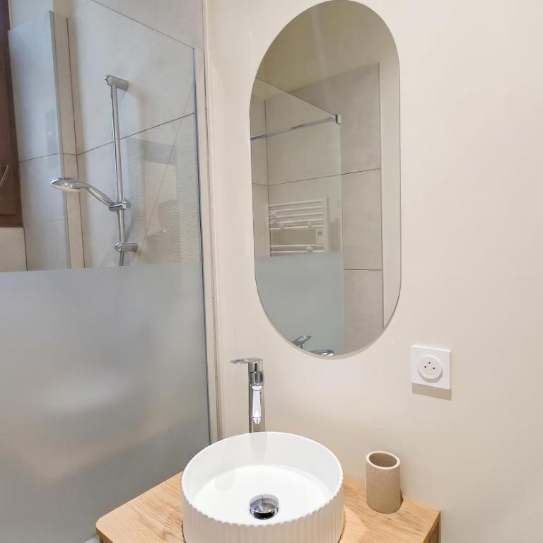 Studio Chic et Calme Hypercentre Aix Les Bains - Apartment mit 1 Schlafzimmer - 6