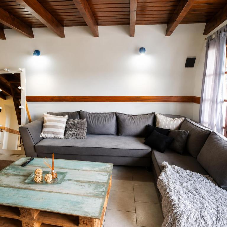 Ushuaia Magnifica,cabaña con balcon,luminosa y calida - Chalet de 3 dormitorios - 1
