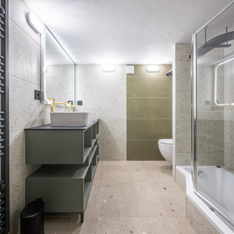 Appartement haut de gamme - 10 pers. - FR-1-502-627 - Appartement - 11