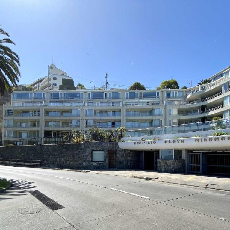 Oceanfront Studio Pool AC Parking Cerro Castillo - Apartamento Estudio con vistas al mar - 7